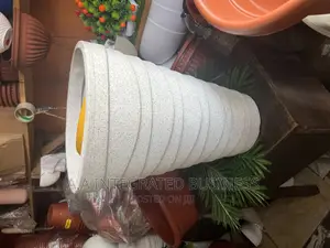 Ivy Flower Pot