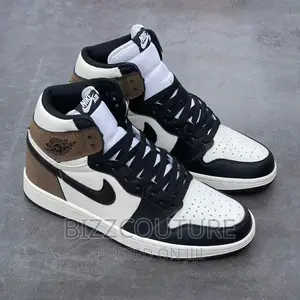Original AIR JORDAN RETRO HIGH Sneakers Available in Store