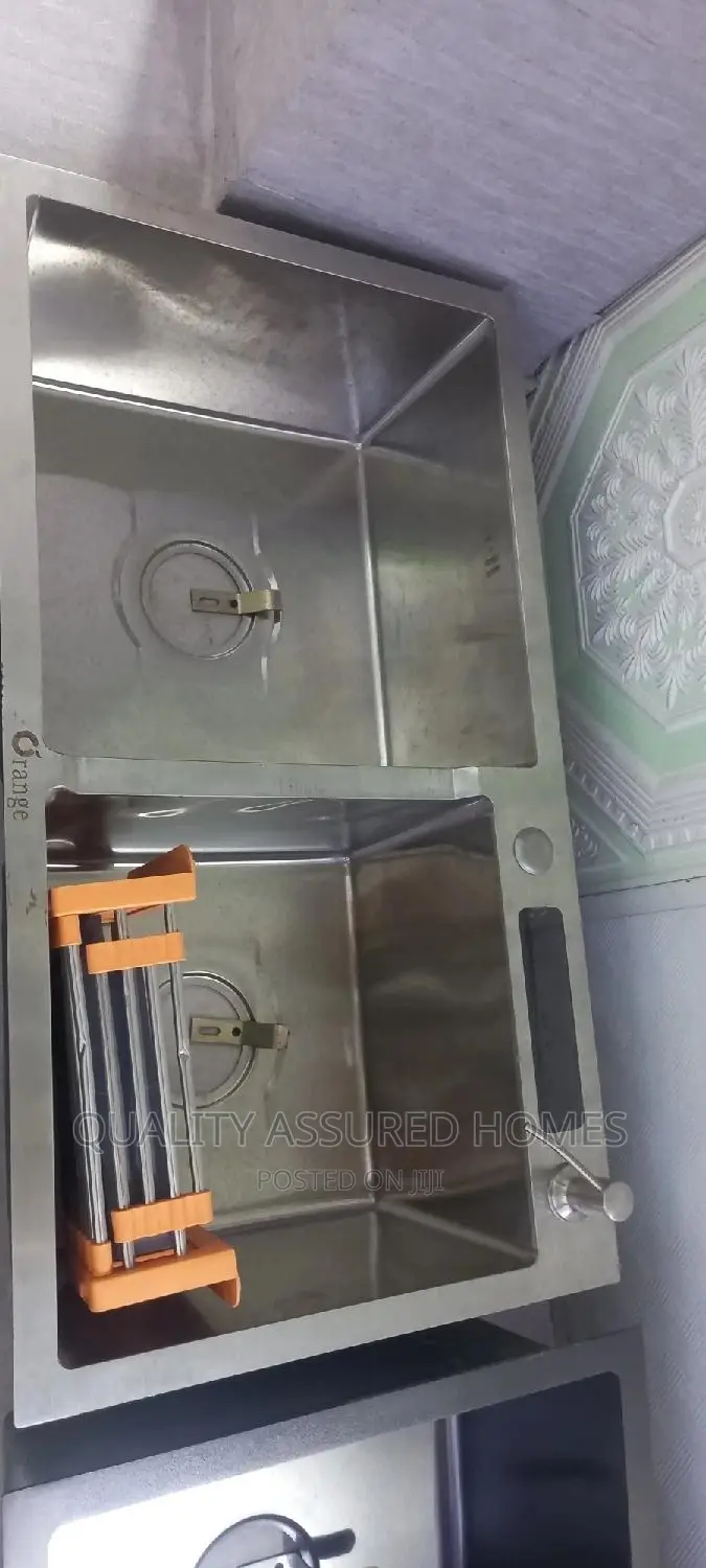 Kitchen Washing Sink.