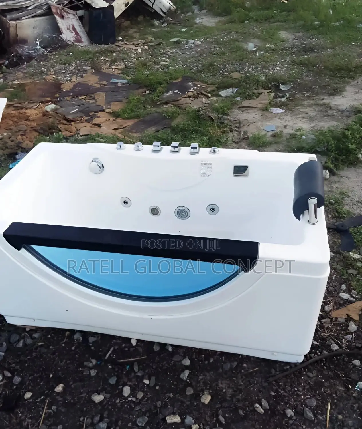 Acrylic Single Jacuzzi