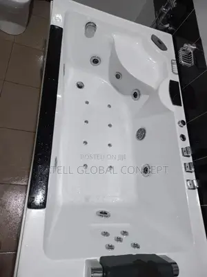 Acrylic Single Jacuzzi