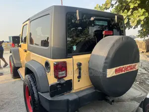 Jeep Wrangler 2015 Gold