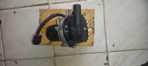 Pump Assy Air .Lexus ,Prado,Hilux,Forthuner