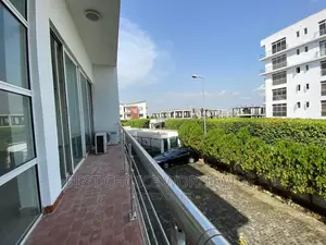 3bdrm Block of Flats in Banana Island Estate for rent