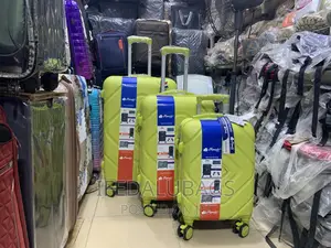 Set Of Quality Imported Unbreakable Plastic Travel Luggage