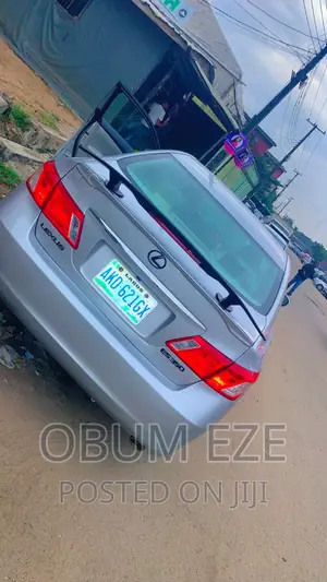 Boot Spoiler Es 350 2010 Available