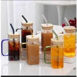 Drinking Glass Cup With Bamboo Lid and Straw