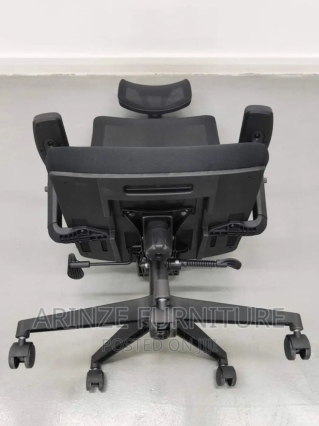 Executive Mesh Chair