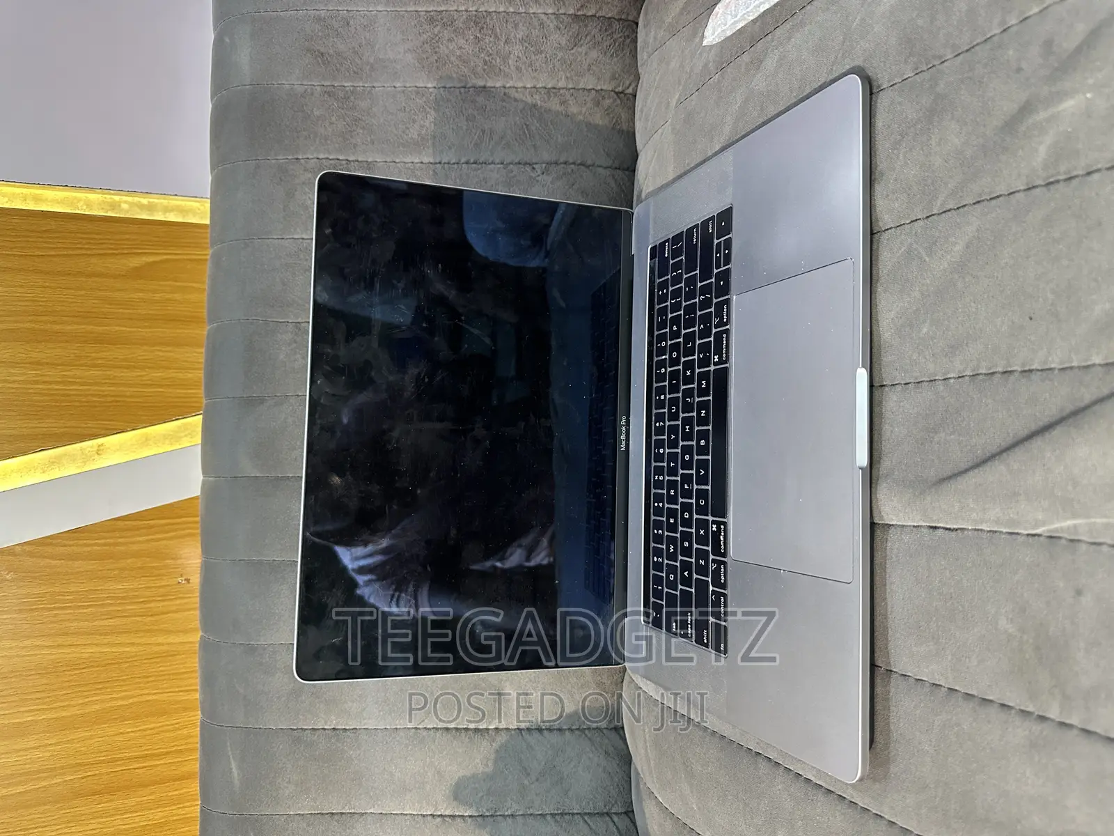 Laptop Apple MacBook Pro 2019 16GB Intel Core i9 SSD 512GB