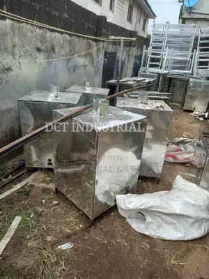 Fish Smoking Oven /Kiln 50kg (0.5kg X 100pcs) Capacity