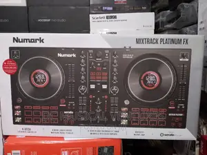 DJ Controller Mixtrack Plantinum FX