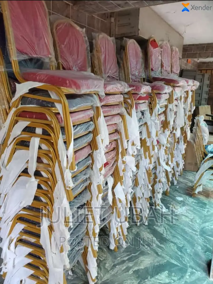 Big Banquet Chair