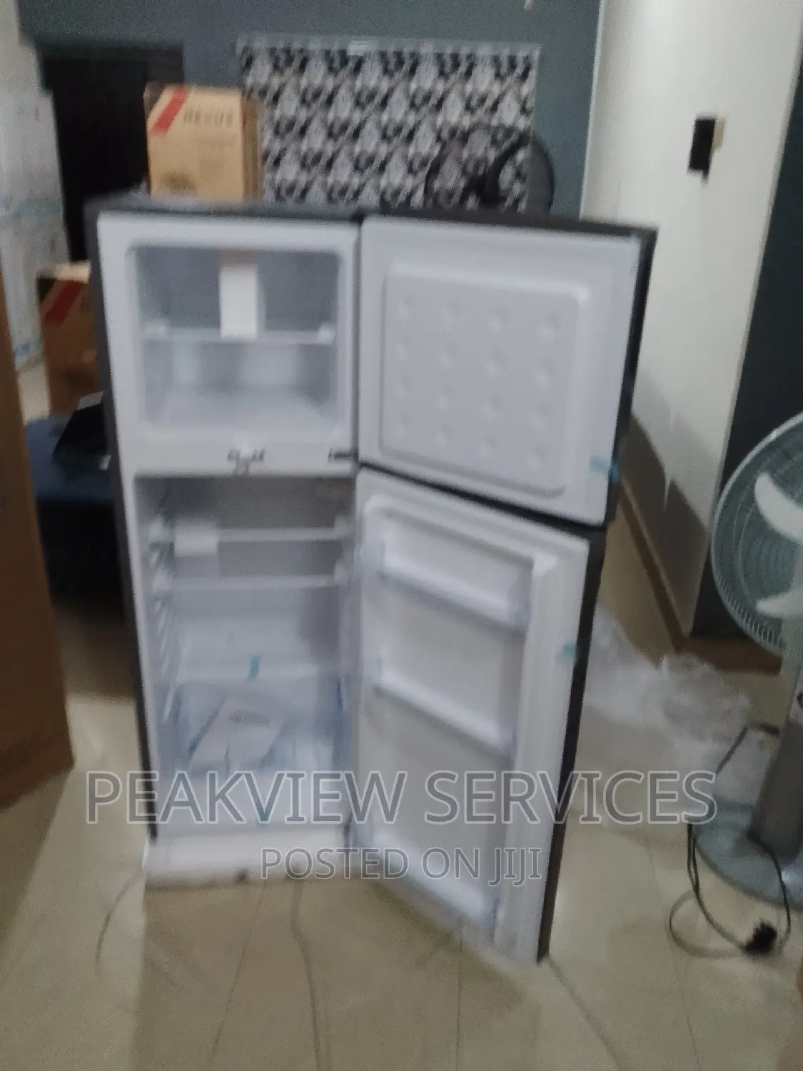 Skyrun 138L Double Door Refrigerator With Shelves