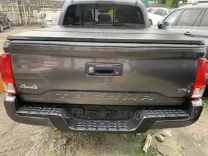 Toyota Tacoma Limited 2018 Gray