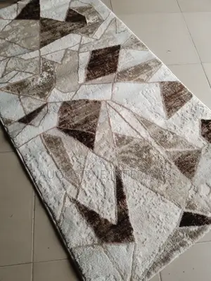 High Quality Turkish Center Rug Cream and Brown Design 5×7