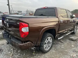 Toyota Tundra 2018 Brown