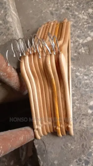 New Designs Wooden Hangers for Clothes