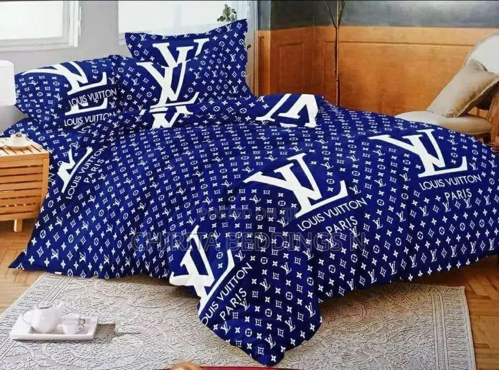 Bedsheet and 4 Pillowcases
