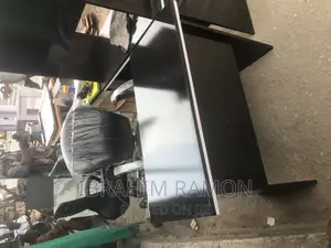 Ofice Table/Chair