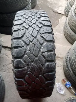 275/70r18 Tokunbo Tires for Toyota Tundra and F150