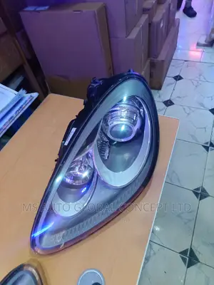 Porsche Cayenne 2012/2014 Headlights