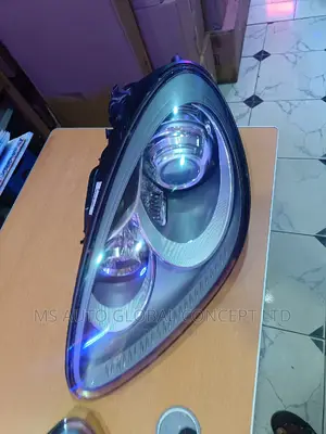 Porsche Cayenne 2012/2014 Headlights