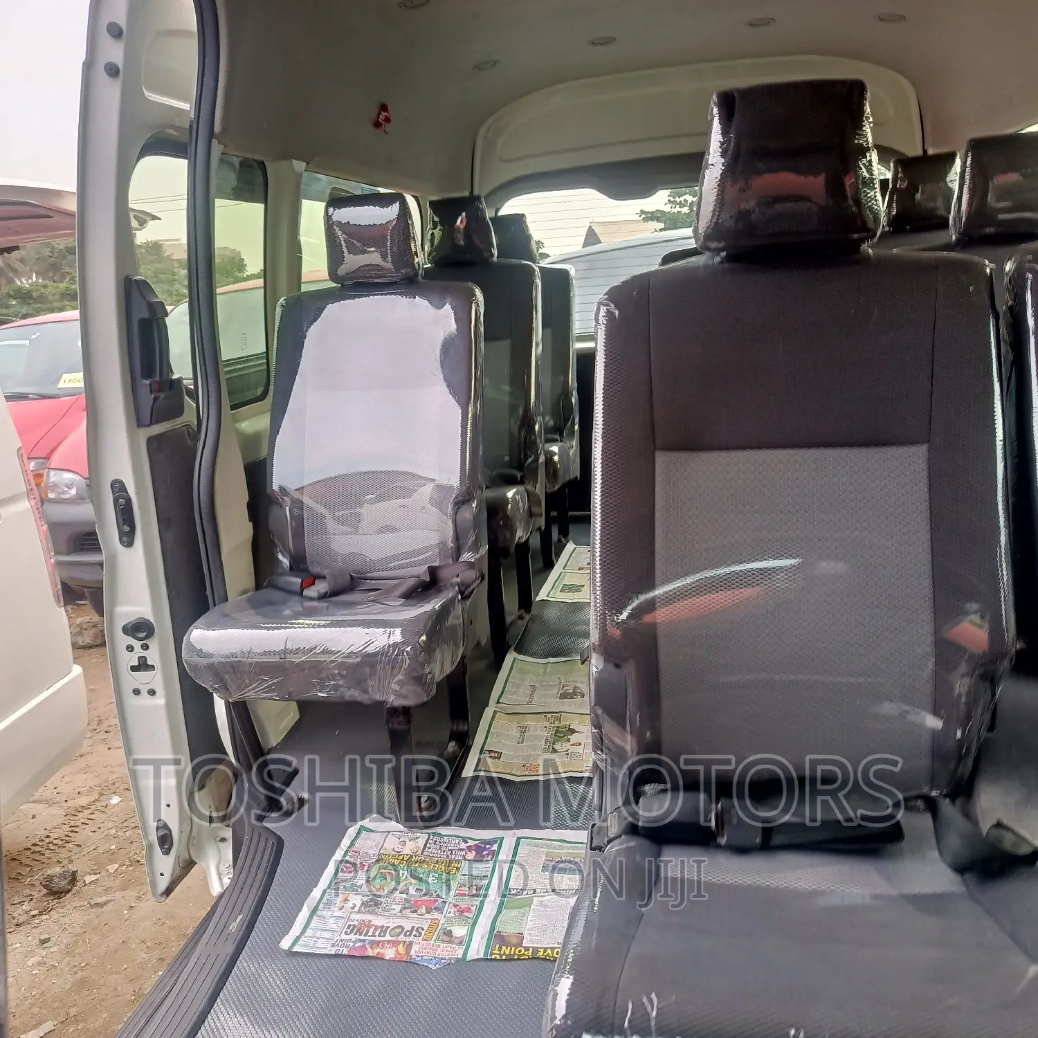 Toyota HiAce 2021 White
