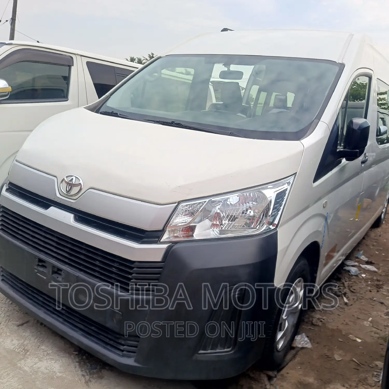 Toyota HiAce 2021 White