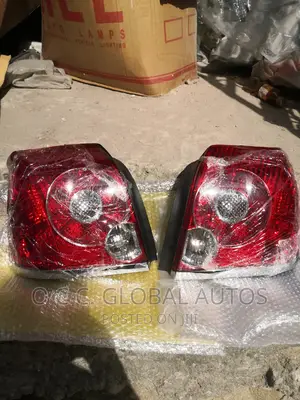 Back Lamp Avensis 2006