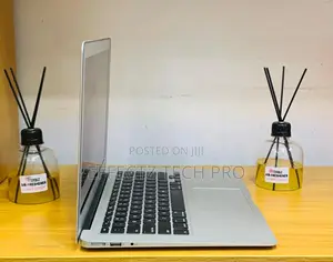 Laptop Apple MacBook Air 2014 8GB Intel Core i7 SSD 256GB