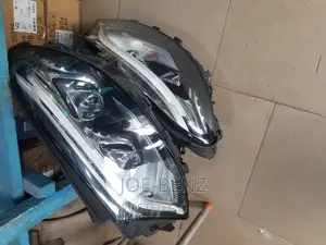 GLE450 2018 Set of Headlight
