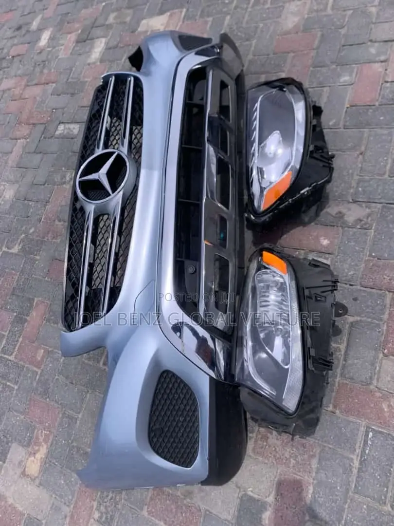 GLC300 2015 Front Bumper and Headlights