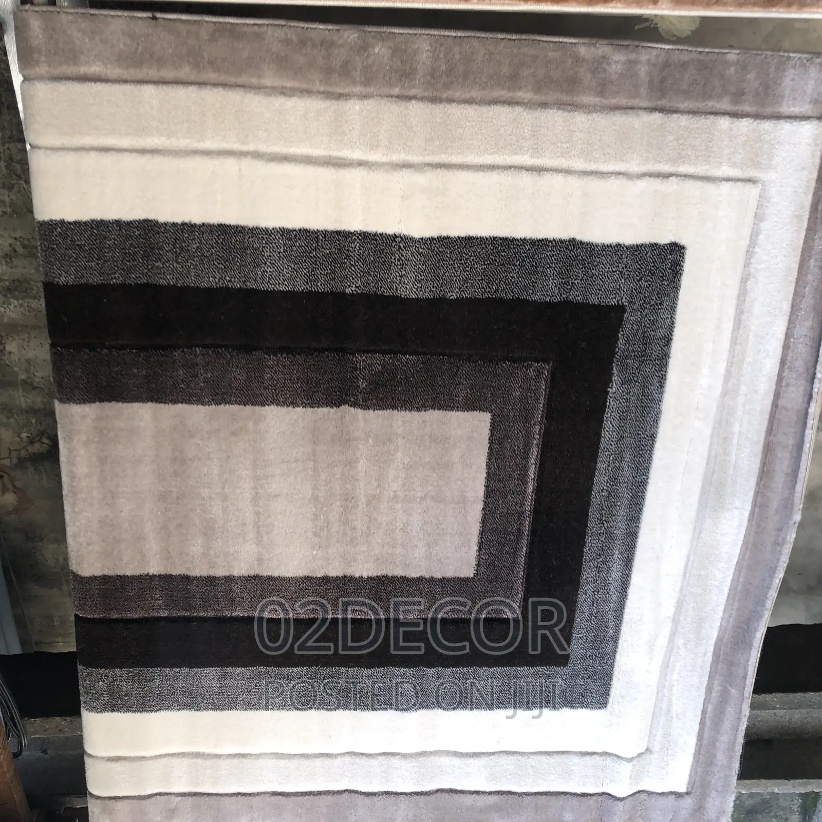 Brown Designed Center Rugs 5/7