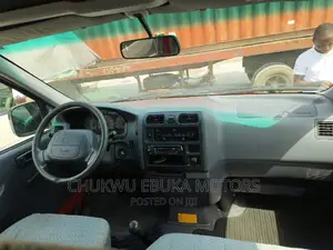 Toyota HiAce 2002 Red