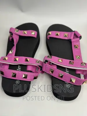 Ladies Stud Trekkers