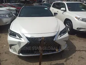 Lexus ES 2020 White