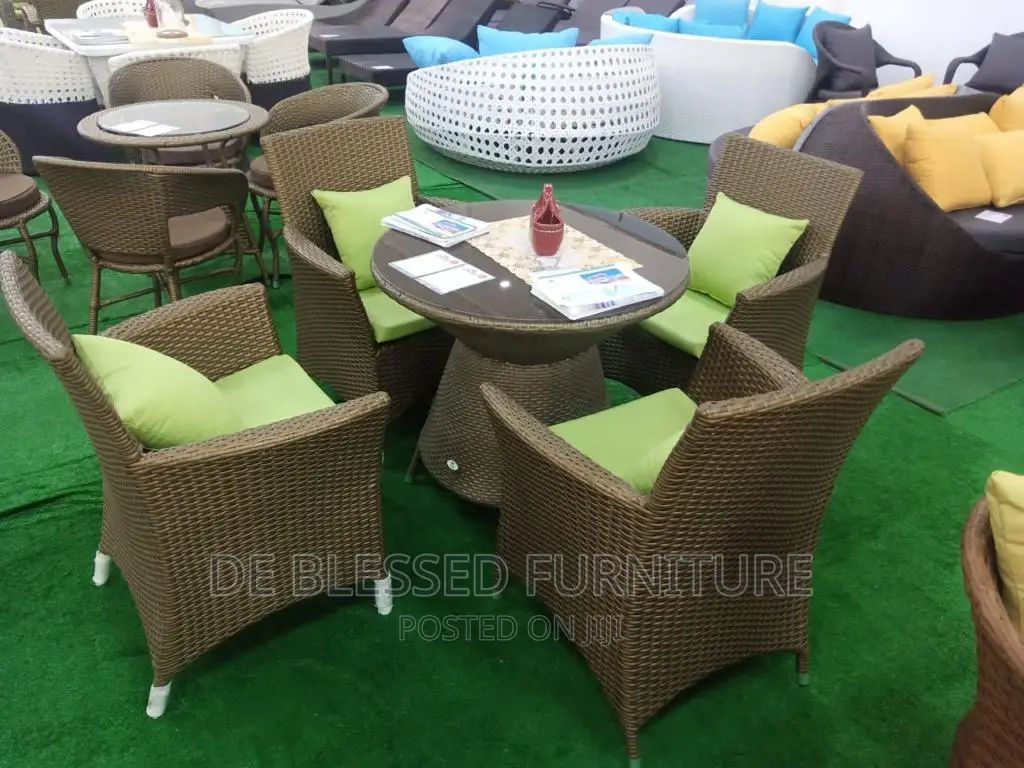 Outdoor Settee