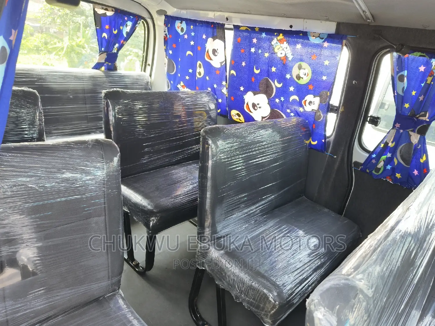 Toyota HiAce 2001 White