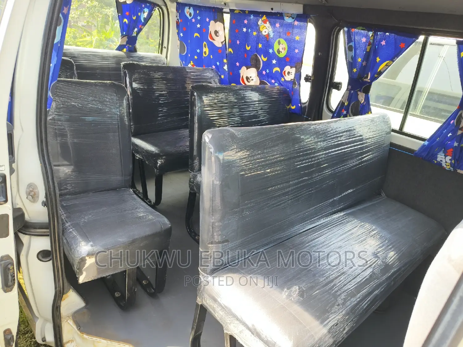 Toyota HiAce 2001 White