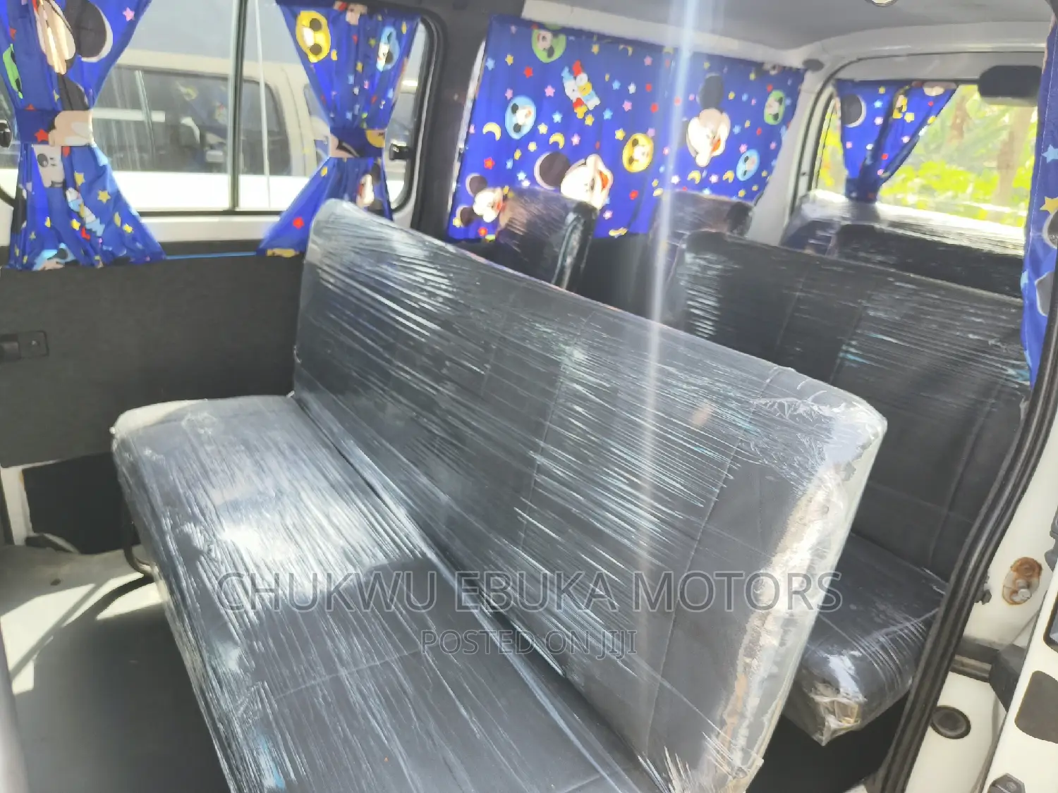 Toyota HiAce 2001 White