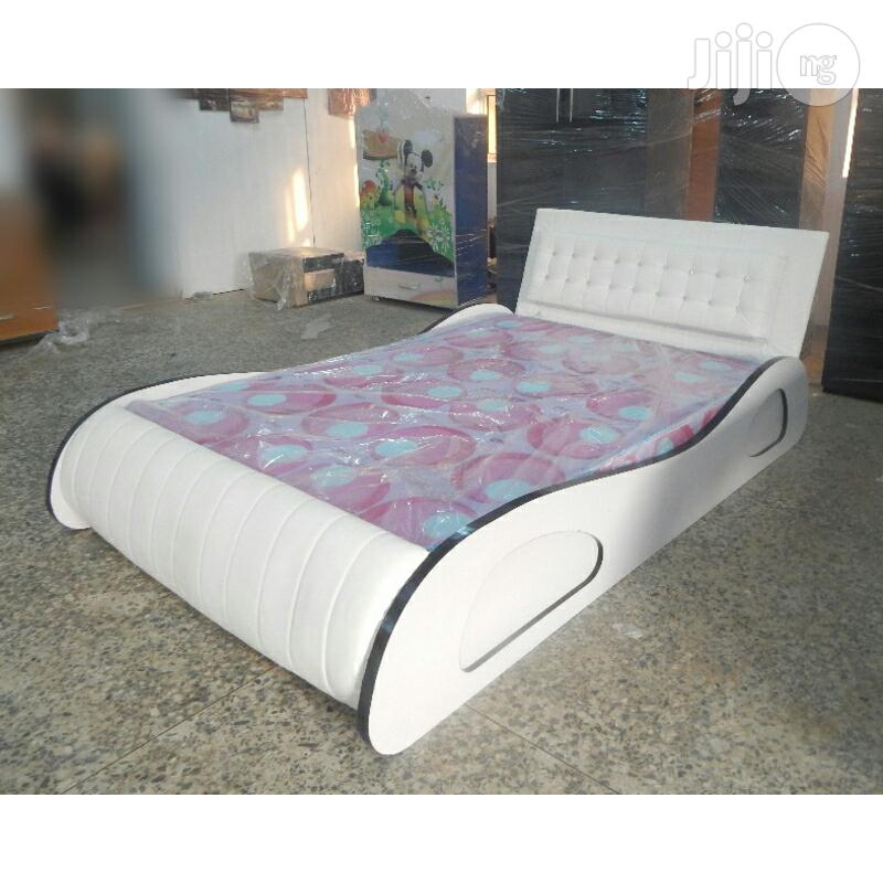 Ace Nigerian Design Leather Bed Frame)
