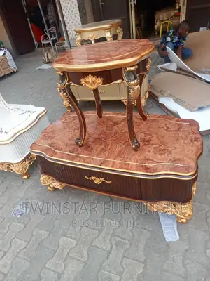 New Modern Royal Centre Table With 2 Side Stools