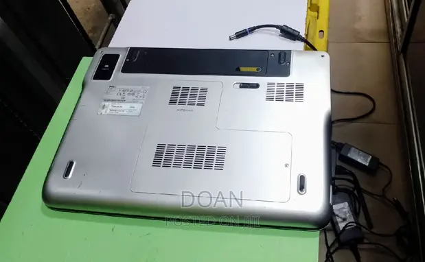 Laptop Dell XPS 17 L702X 8GB Intel Core I7 HDD 500GB in Ikeja