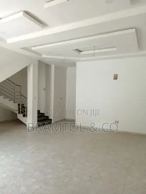 4bdrm Townhouse / Terrace in Durumi for rent