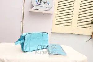 WATERPROOF CLIPPER Bag. Blue