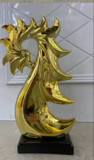 Status Gold 2 Human Join Shelves Decoration