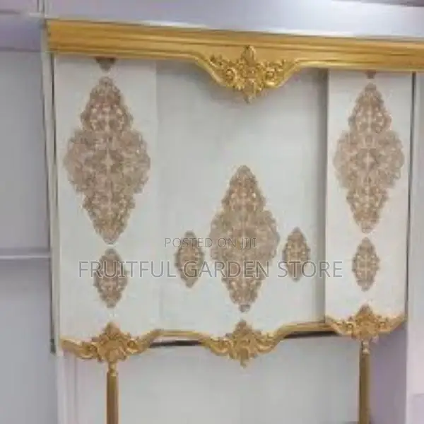 Royal Blind