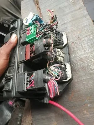 Fuse Box for Jeep Wrangler