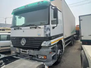 Mercedes Actros 1831