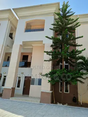 4bdrm Townhouse / Terrace in Guzape District for rent